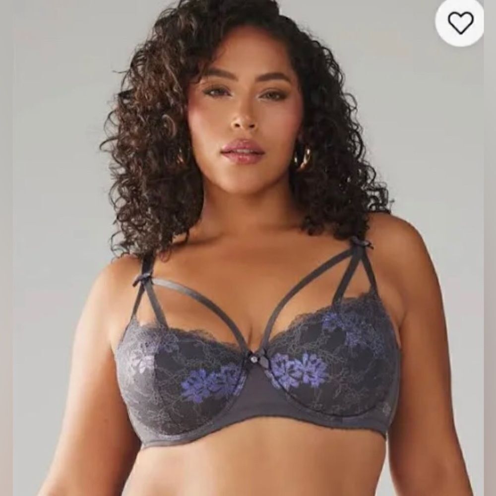 Savage x Fenty Living in The Clouds Iridescent Lace Caged bra sz 40C